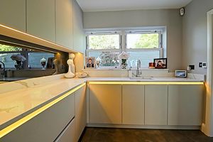 Kitchen- click for photo gallery